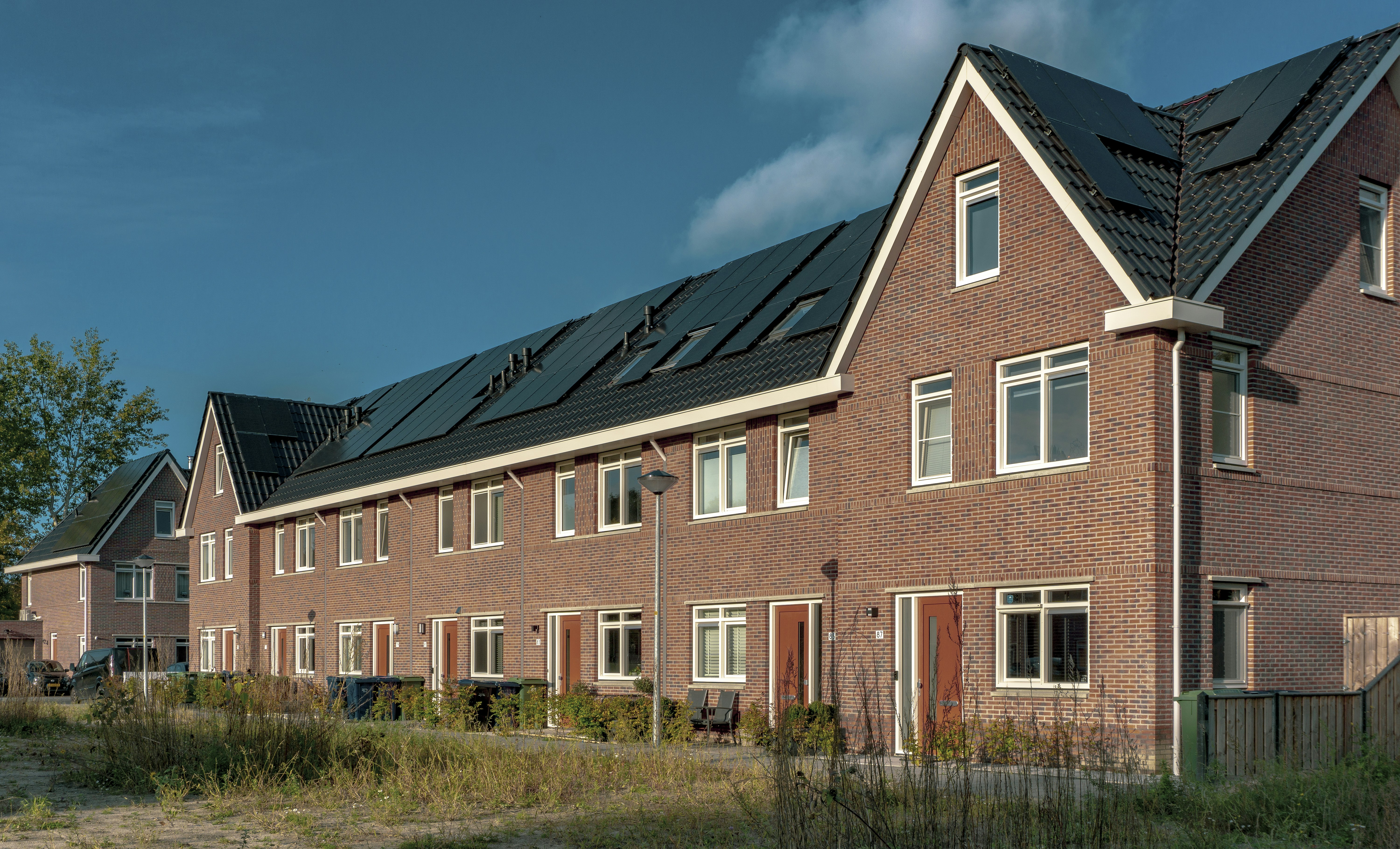 Newly built houses with solar panels in Almere Noorderplassen, The Netherlands